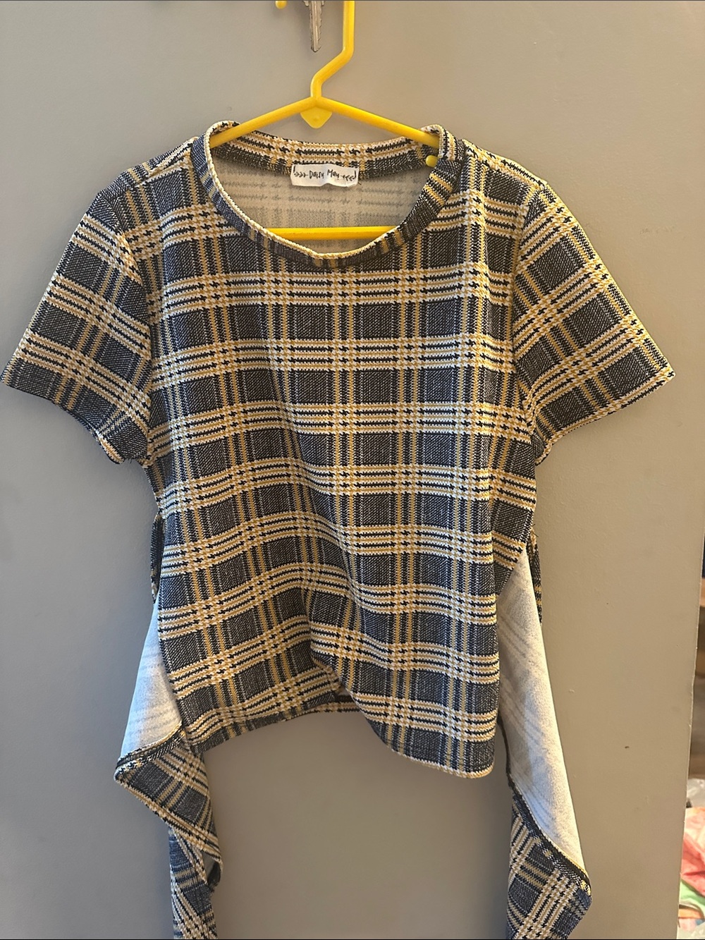Daisy Plaid Knit Pullover in Navy and Yellow